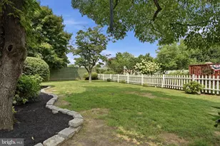 30 Hill Ave, Morrisville, PA 19067 - Photo 37