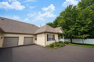 14 Regents Ct, Bensalem, PA 19020 - Photo 3