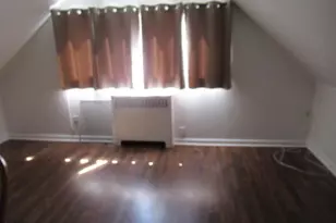45 Queens Bridge Rd, Levittown, PA 19057 - Photo 25