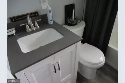 45 Queensbridge Road, Levittown, PA 19057 - Photo 9