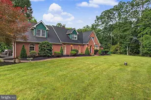 8 Timberbrook Dr, Quakertown, PA 18951 - Photo 3