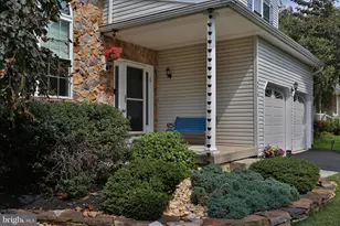 4518 Old Oak Rd, Doylestown, PA 18902 - Photo 3