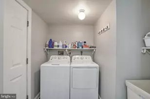451 Knollbrook Dr, Langhorne, PA 19047 - Photo 17