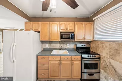 26 Inlet Road, Levittown, PA 19057 - Photo 11