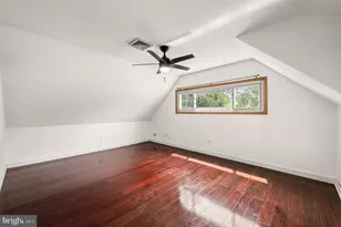 26 Inlet Rd, Levittown, PA 19057 - Photo 17