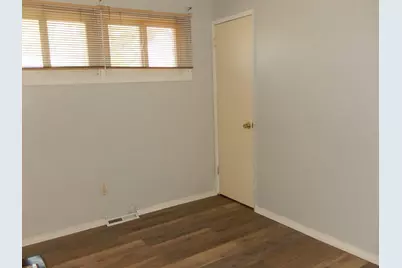 2503 Laurel Drive, Bristol, PA 19007 - Photo 19