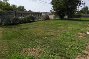 2503 Laurel Dr, Bristol, PA 19007 - Photo 27