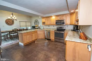 27 N Midway Ave, Feasterville-Trevose, PA 19053 - Photo 15