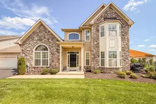 124 Thornhill Ln, Newtown, PA 18940 - Photo 1