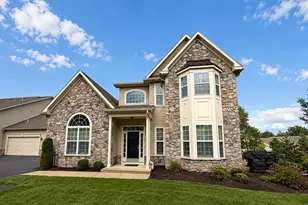 124 Thornhill Ln, Newtown, PA 18940 - Photo 1