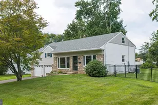 178 Willow Dr, Warminster, PA 18974 - Photo 1