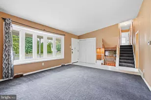 131 Louise Dr, Morrisville, PA 19067 - Photo 7