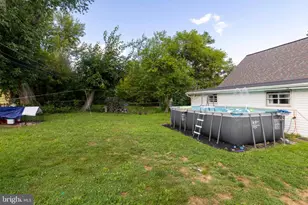 589 Doloro Dr, Morrisville, PA 19067 - Photo 17
