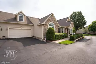 126 Fairway Dr, Warminster, PA 18974 - Photo 1