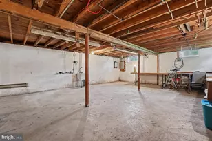 215 Maple St, Warminster, PA 18974 - Photo 31