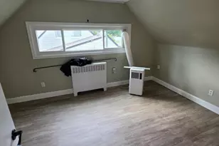 131 Vermont Ln, Levittown, PA 19054 - Photo 9