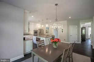 2 Oxford Ln, Doylestown, PA 18901 - Photo 23