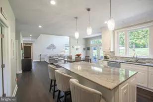 2 Oxford Ln, Doylestown, PA 18901 - Photo 31