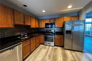 103 Greenbrook Ct, New Hope, PA 18938 - Photo 3