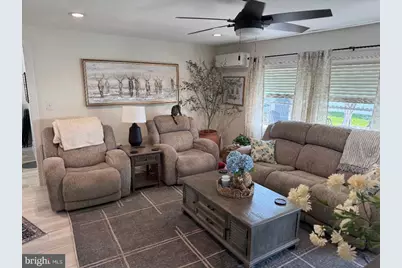 57 Greenbrier Road, Levittown, PA 19057 - Photo 9