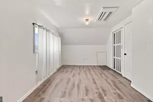 17 Jolly Ln, Levittown, PA 19055 - Photo 31