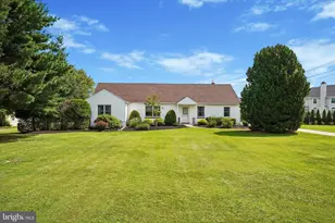 121 Eagle Rd, Newtown, PA 18940 - Photo 1