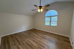2718 Bellview Dr, Bensalem, PA 19020 - Photo 11