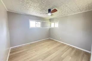 103 Holly Dr, Levittown, PA 19055 - Photo 13