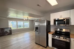 103 Holly Dr, Levittown, PA 19055 - Photo 5