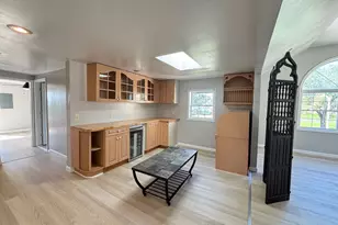103 Holly Dr, Levittown, PA 19055 - Photo 19