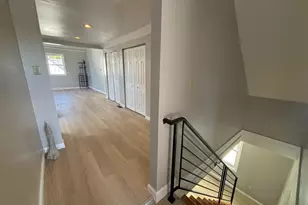 103 Holly Dr, Levittown, PA 19055 - Photo 15