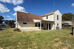 103 Holly Dr, Levittown, PA 19055 - Photo 25