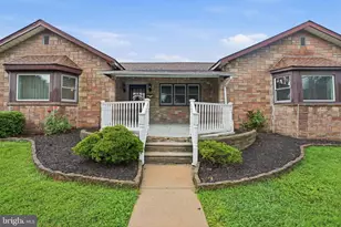 539 Wallace Ave, Bensalem, PA 19020 - Photo 3