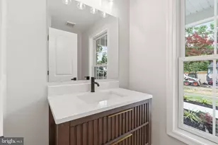 161 E Highland Ave, Langhorne, PA 19047 - Photo 15