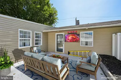 431 Magnolia Drive, Levittown, PA 19054 - Photo 17