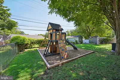 431 Magnolia Drive, Levittown, PA 19054 - Photo 29