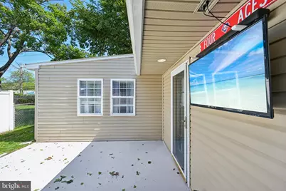 431 Magnolia Drive, Levittown, PA 19054 - Photo 25