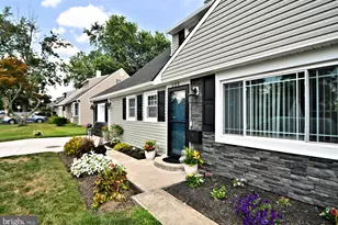 580 Carlisle Dr, Morrisville, PA 19067 - Photo 5
