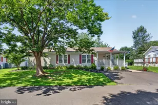 9 Azalea Ct, New Hope, PA 18938 - Photo 1