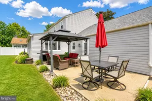 519 S Queen Anne Dr, Fairless Hills, PA 19030 - Photo 43