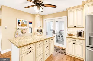 519 S Queen Anne Dr, Fairless Hills, PA 19030 - Photo 13