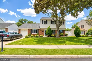 519 S Queen Anne Dr, Fairless Hills, PA 19030 - Photo 1