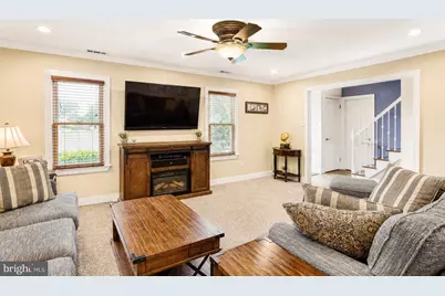 519 S Queen Anne Drive, Fairless Hills, PA 19030 - Photo 9