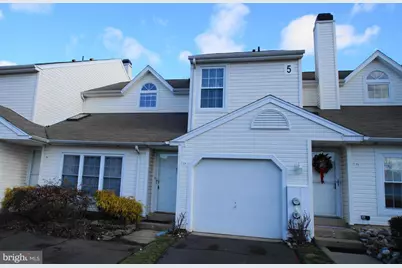 64 Banbury Court #2213J, Southampton, PA 18966 - Photo 1