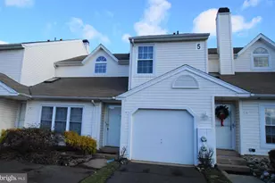 64 Banbury Ct, Southampton, PA 18966 - Photo 1