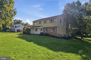 24 Sunnybrook Dr, Doylestown, PA 18901 - Photo 85