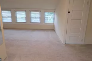 33 Williamson Ave, Levittown, PA 19054 - Photo 15