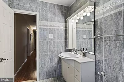 729 Saint Davids Avenue, Warminster, PA 18974 - Photo 33