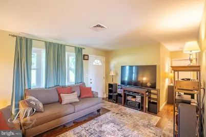 320 Hulme Avenue, Langhorne, PA 19047 - Photo 3