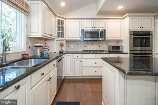 835 Dukes Dr, Yardley, PA 19067 - Photo 17
